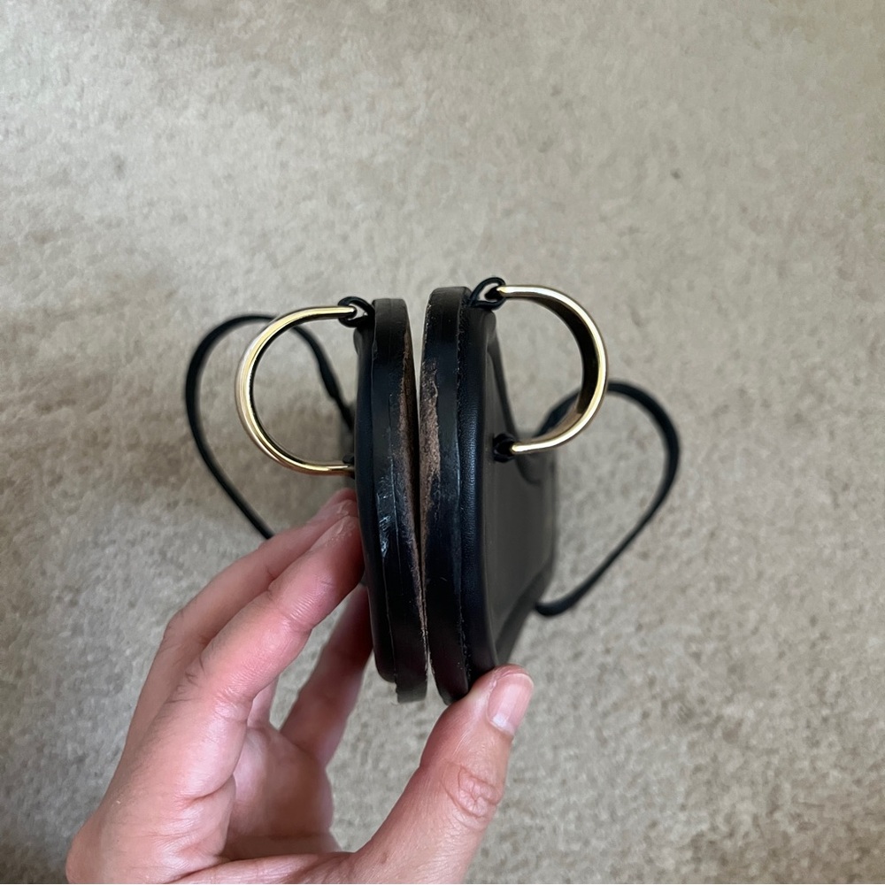 Reformation Cassandra Black Leather Flat Sandals with Gold Toe Accents size 5 - Picture 10 of 15